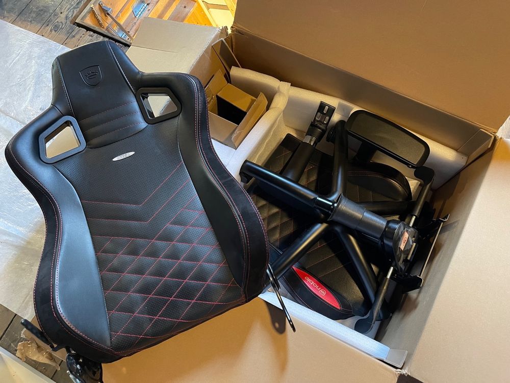 noblechairs EPIC Racing Bürostuhl Design Schwarz Rot (Gebraucht) in ...