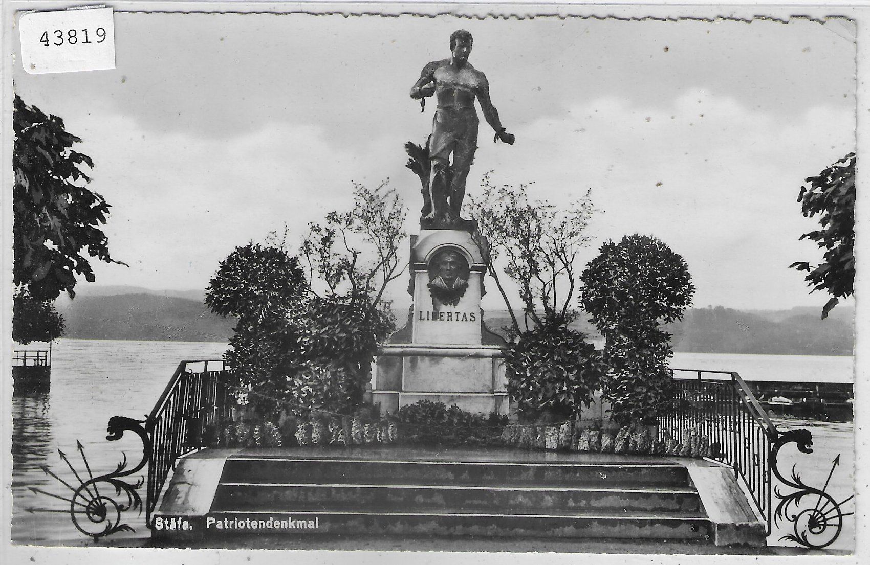Cartoline postali: Stäfa - Patriotendenkmal – Usato da Ettingen venduto da Kartenplanet