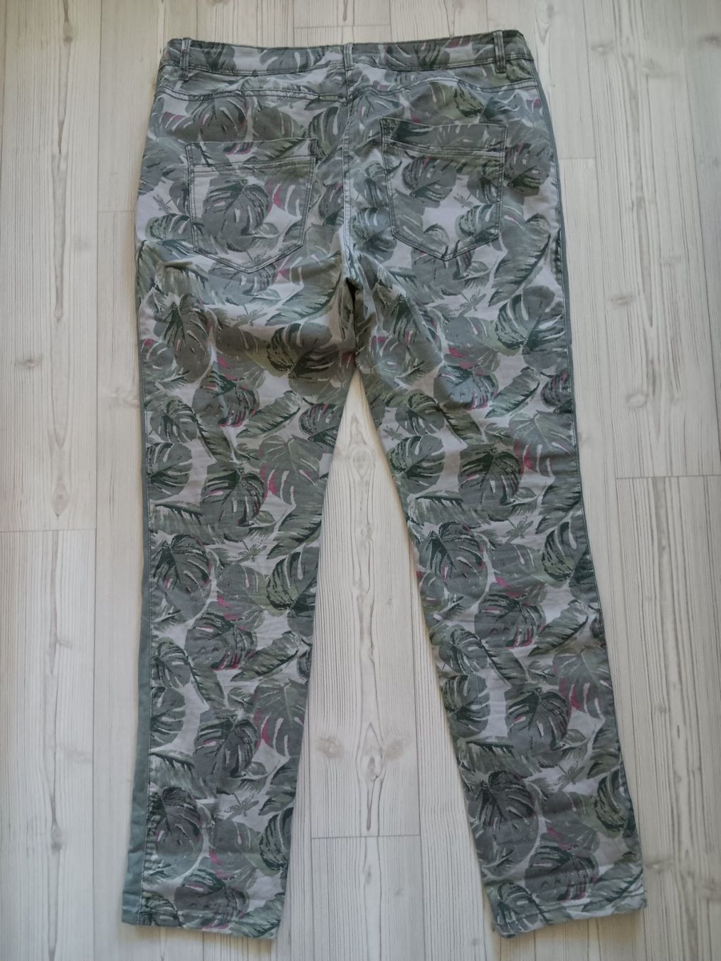 Cecil Jeans: CECIL Jeans VICTORIA taille / Grosse W33 – Usato da Cossonay-ville venduto da Super-Price-Quality 5