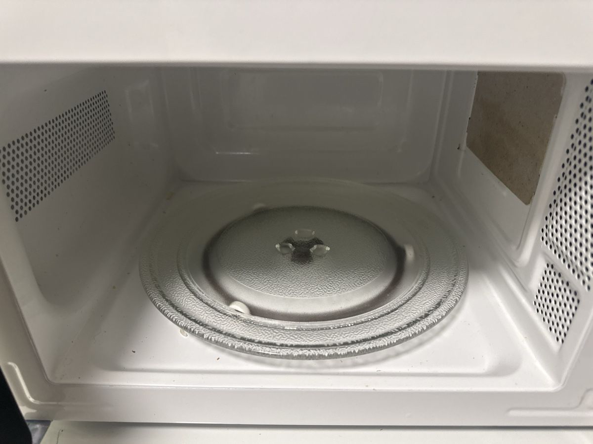 Backöfen: Micro-ondes Durabase blanc bon état 20L – Gebraucht aus St-Maurice von MmeKoro 1