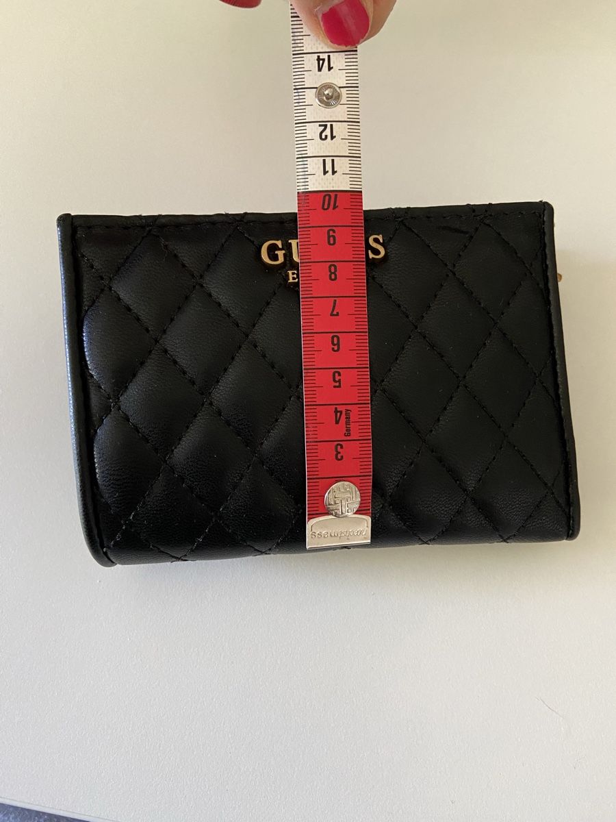 Guess Portamonete: Guess Portemonnaie – Usato da Bülach venduto da kittygismo 1