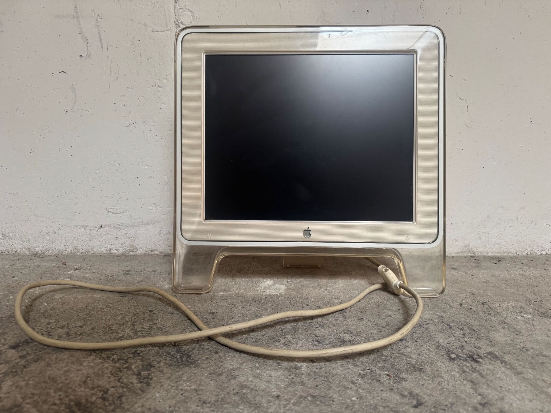 Apple Monitor: Apple Studio Display 17" – Usato da Zürich venduto da hvendelbo