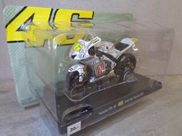 1:18 LEO Model Moto GP Valentino Rossi 46 Yamaha YZR-M1 2007
