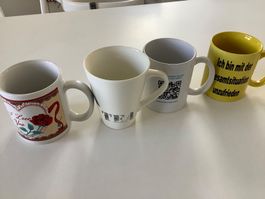 4er Set Tassen/Becher, verschiedene Motive, Top Zustand