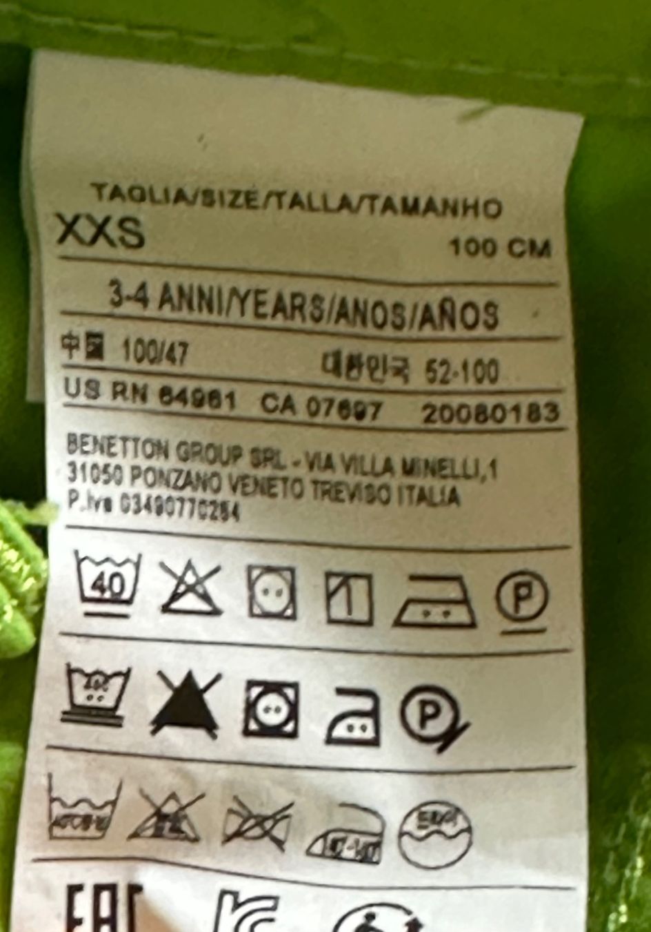 Benetton Pantaloni: 2 Bermuda in cotone Benetton – Usato da Castel San Pietro venduto da Moregi 6