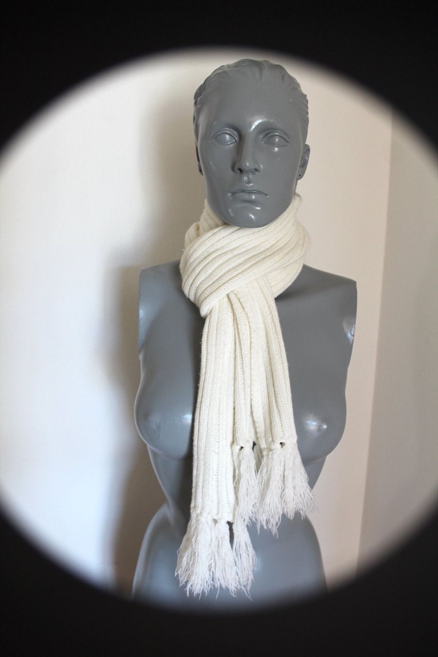 Foulard & Sciarpe: Schal, Eierschalenfarben – Usato da Locarno venduto da madame-tus-sauds 1