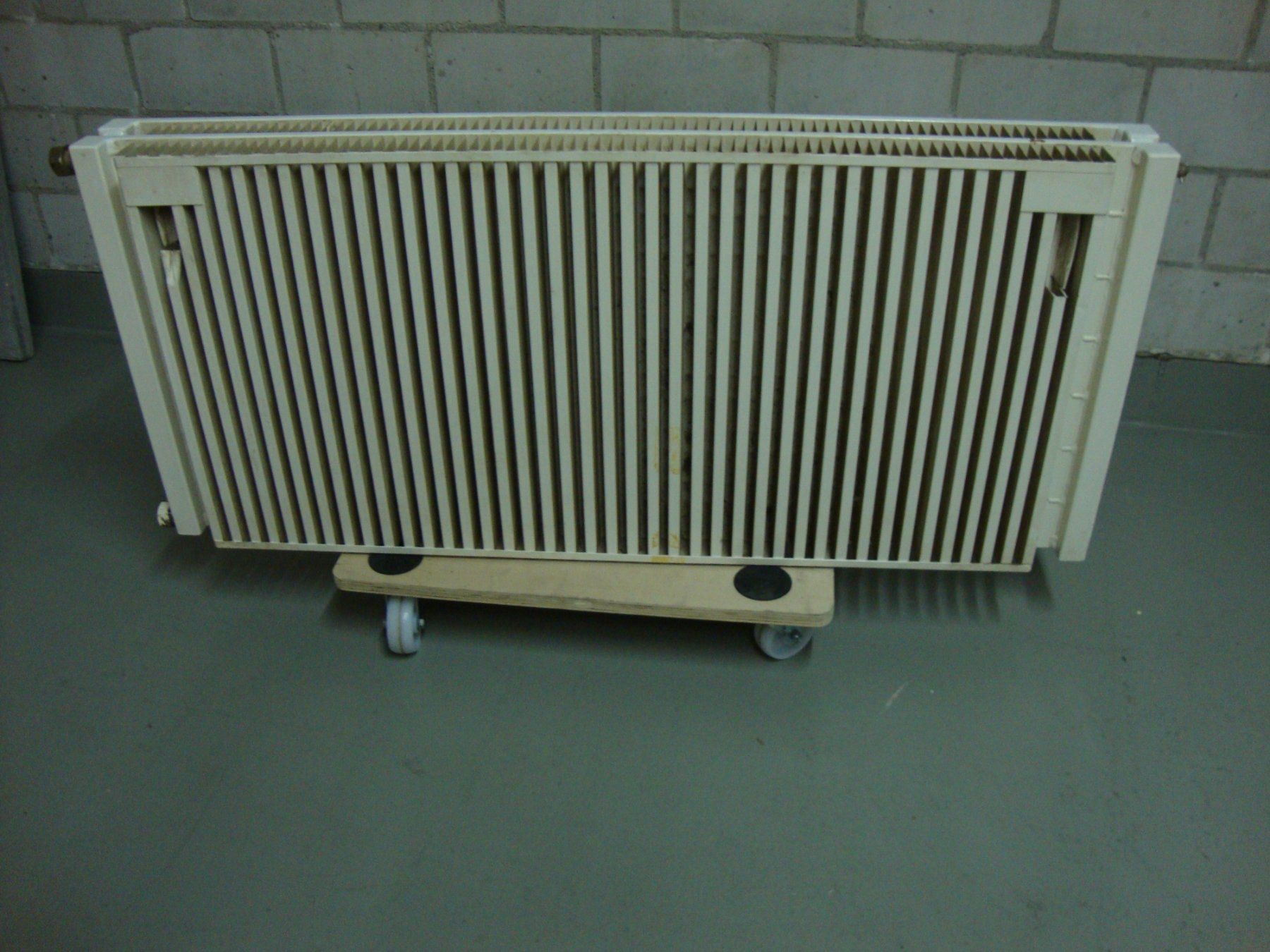 Heizgeräte: RADIATOR – Gebraucht aus Niederhasli von Hasli85 3