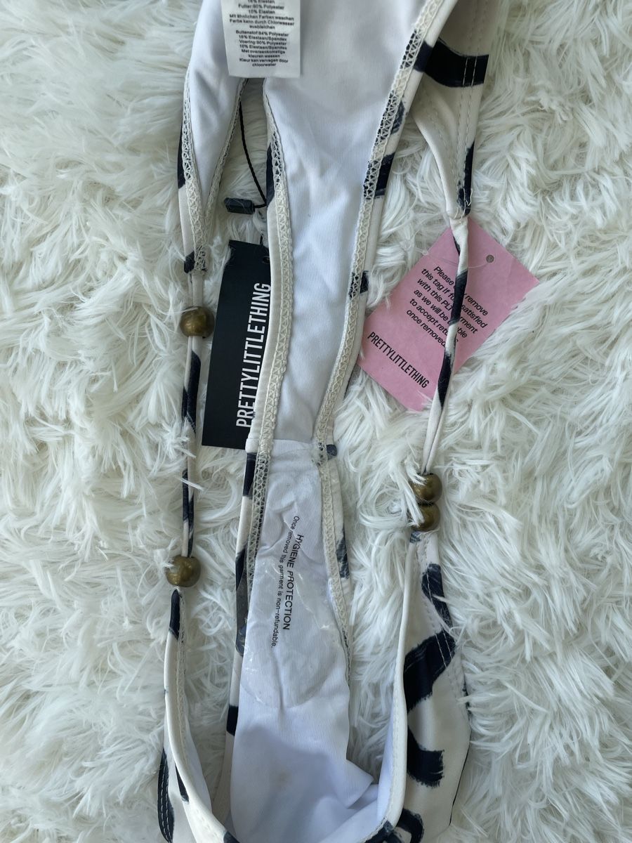 Maillots de bain & Bikinis: Maillot de bain PrettyLittleThing, neuf – Neuf avec emballage d'origine à Lausanne par mau_6tnl 3