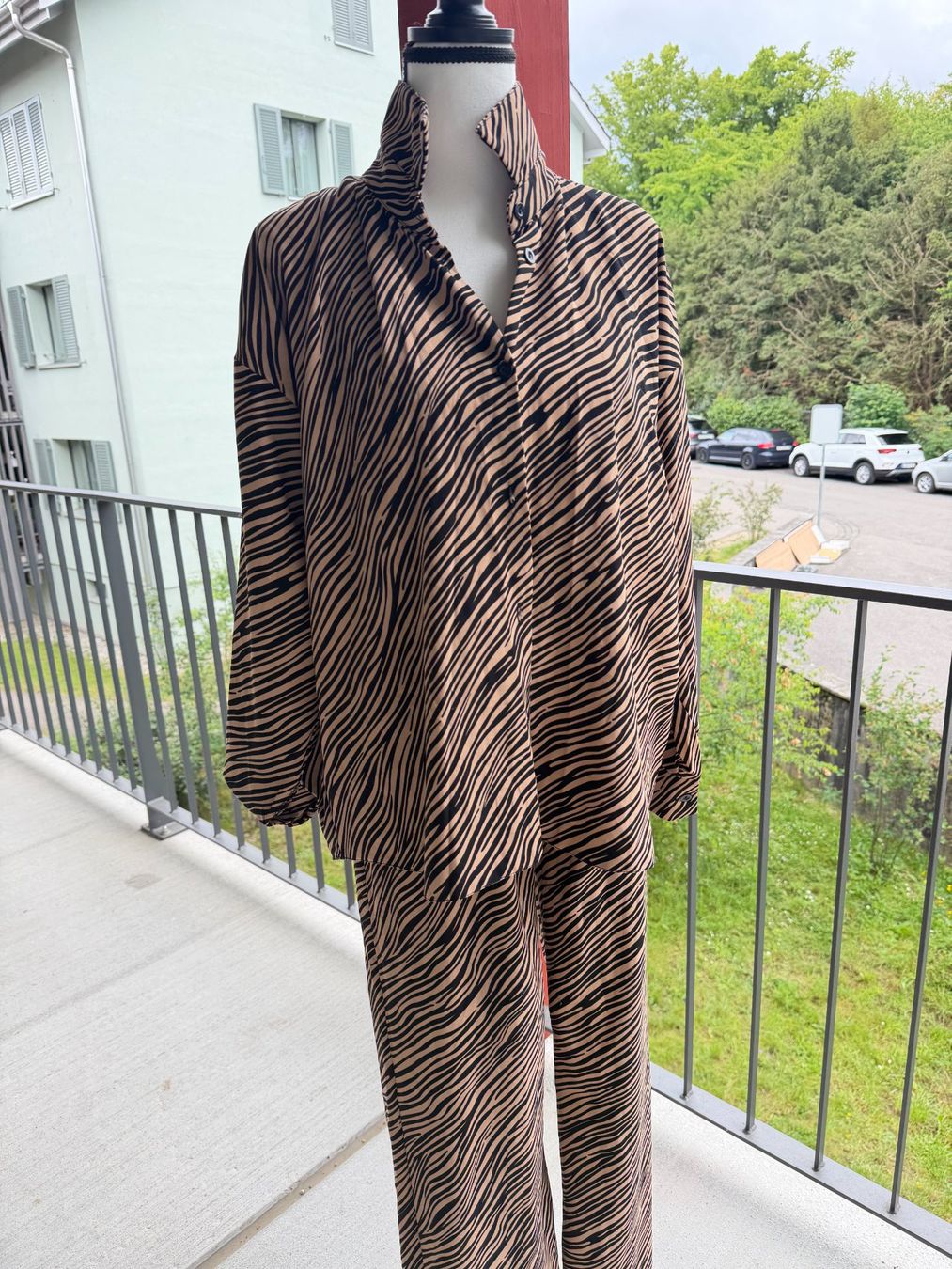 Top: Damen Set, Zebra Muster, Grösse XS – Usato da Riehen venduto da ann_76jw 2