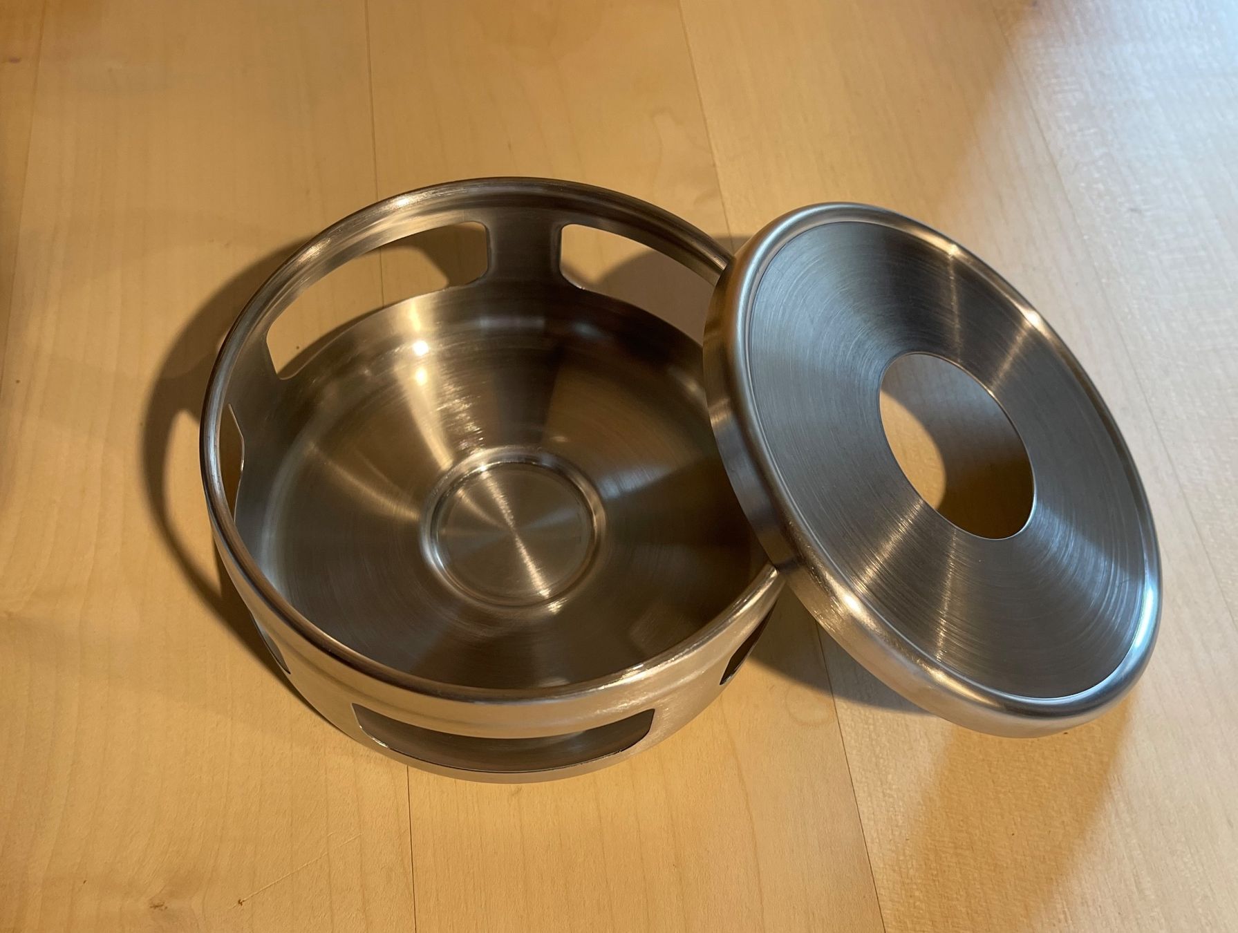 Tchibo Elettrodomestici da cucina: Rechaud oder Stövchen Edelstahl für gemütliche Stunden – Usato da St. Gallen venduto da yanik020505 2