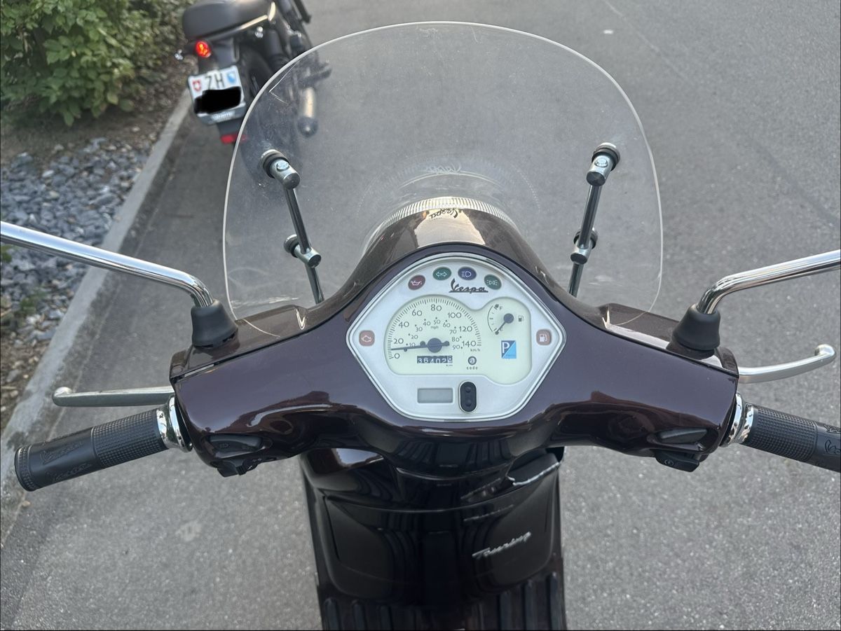 Piaggio Strada: Vespa Piaggio LX125 – Difettoso da Zürich venduto da celinerst 8