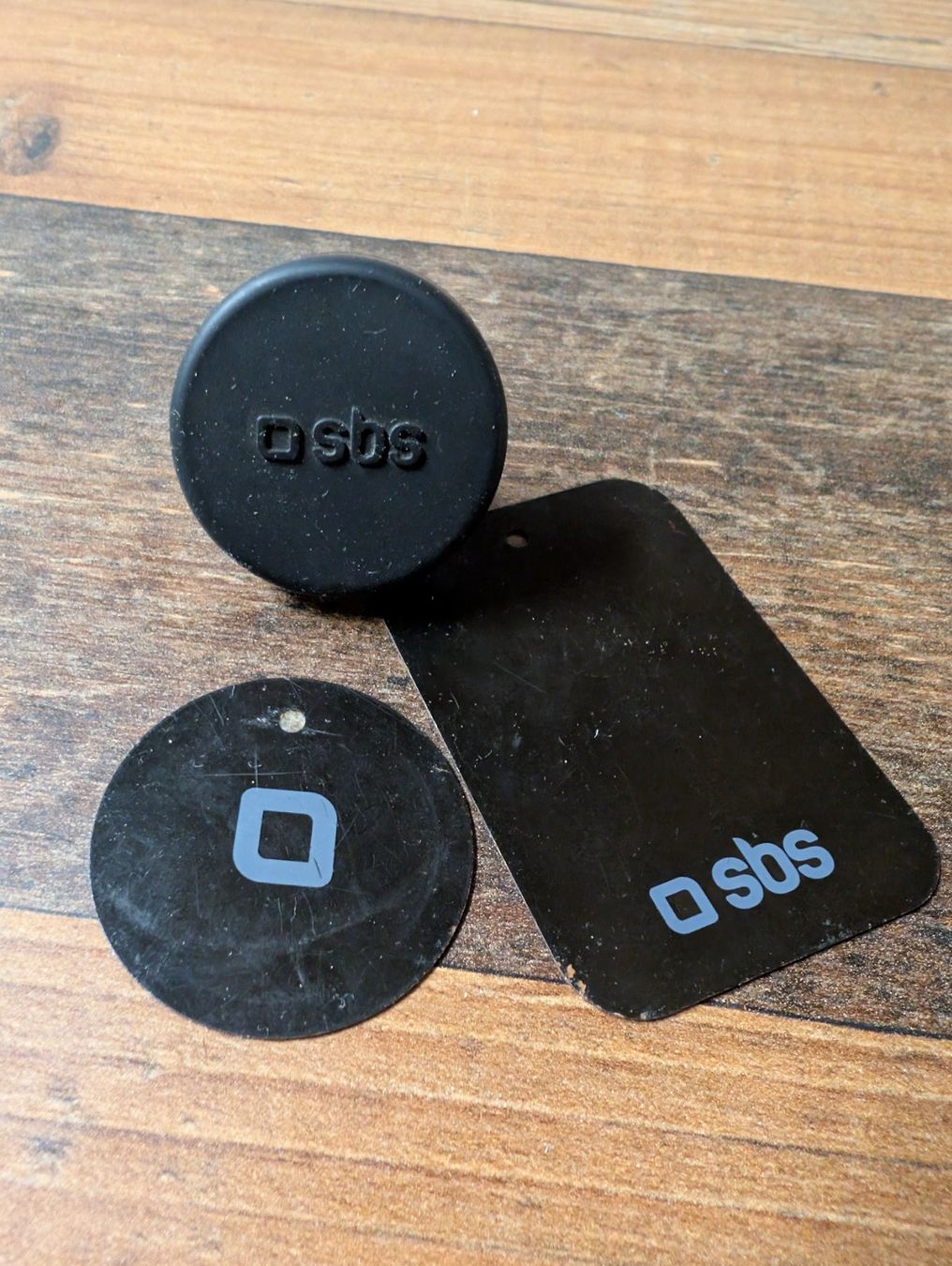 Laufwerke & Adapter: Auto Accessoires – Gebraucht aus Neuenhof von mlw_w98j 1