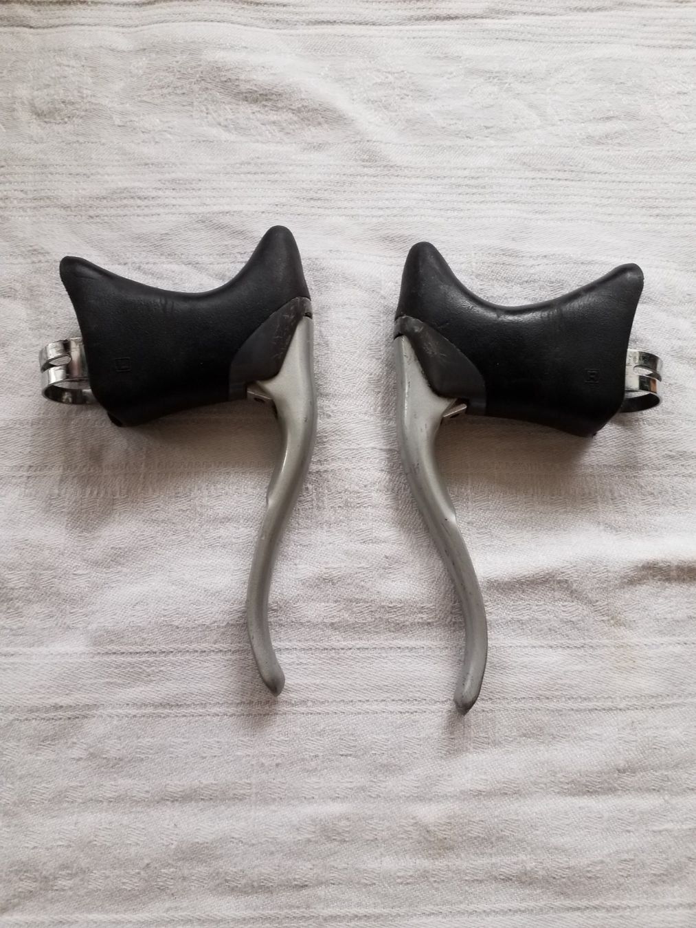 Shimano Pezzi di ricambio: Shimano 105 BL-1055 Bremshebel Set – Usato da Hinwil venduto da Ruha2 2