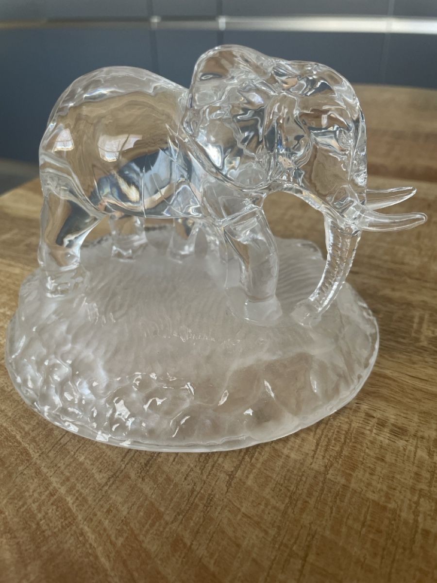 Figuren: Elefant – Gebraucht aus Laufen von bia_7vr6 2