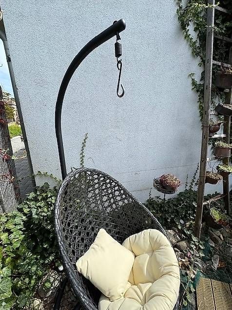 Poltrone pensili da giardino: Hängesessel – Usato da Buchs venduto da Mayger 2