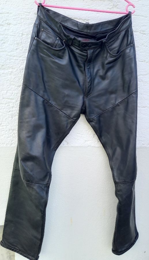 Hosen: Herren Leder Töffhose – Gebraucht aus Ziegelbrücke von Mysecret