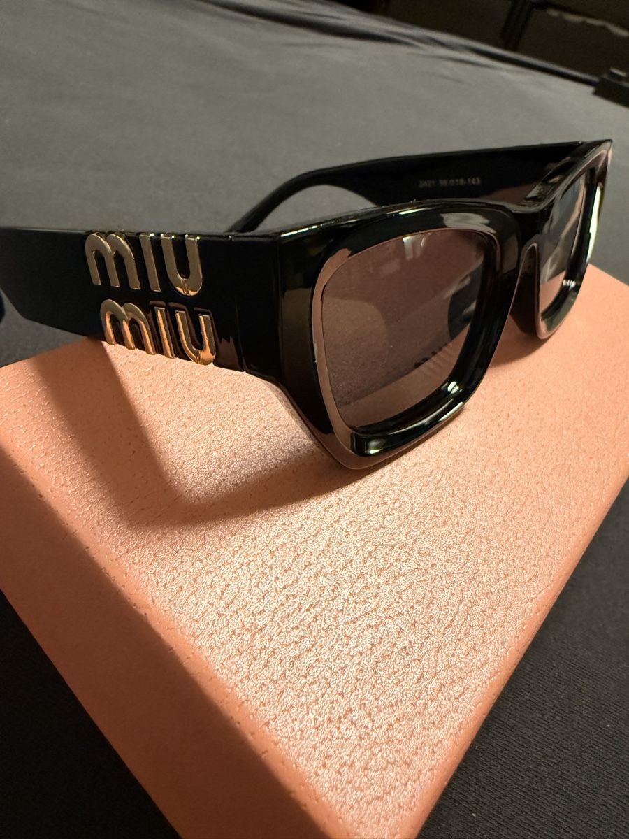 Miu Miu Brillen & Gläser: miumiu Sonnenbrille – Neu (gemäss Beschreibung) aus Schafisheim von jan_cb2f