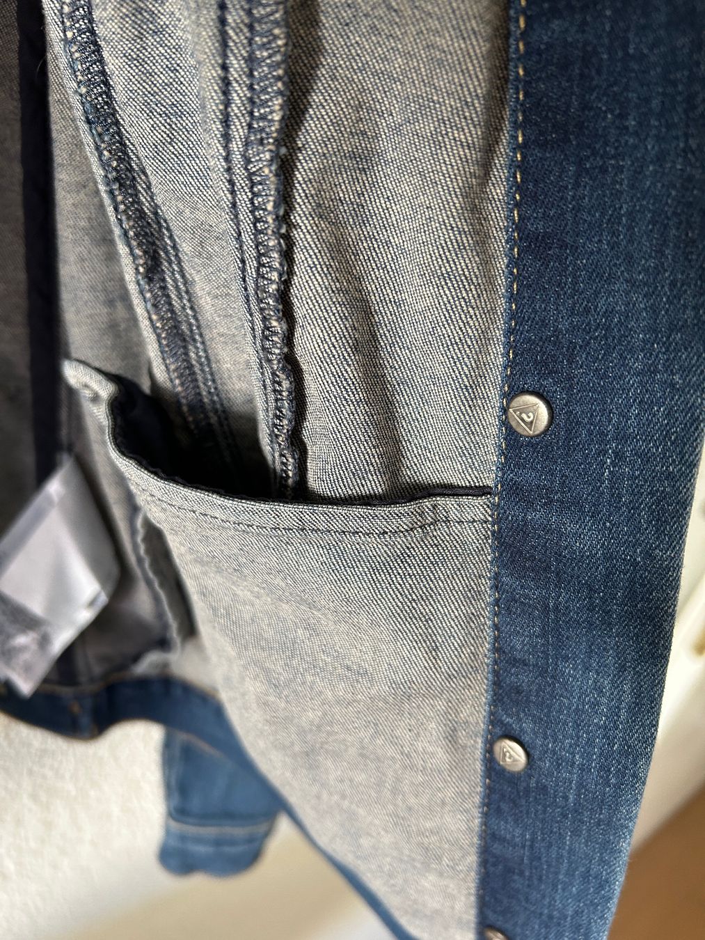 Giacche: Jeansjacke GUESS Gr. 38 – Usato da Rheineck venduto da emma.gut 3