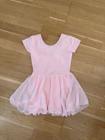 Ballett Trikot mit Rock rosa kurzarm guter Zustand