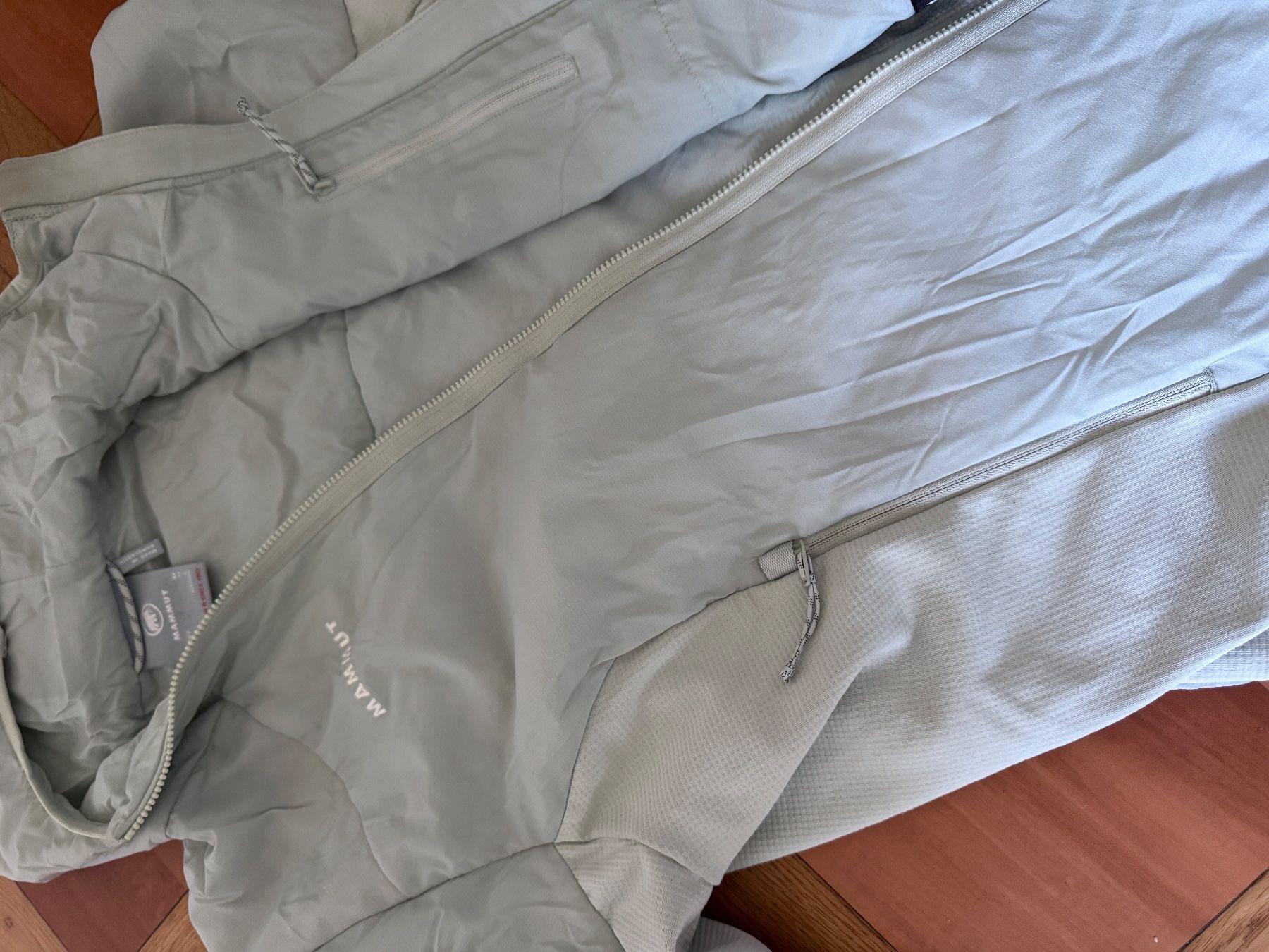 Mammut Jacken: Mammut Jacke – Neu (gemäss Beschreibung) aus Genève von steph2727 3