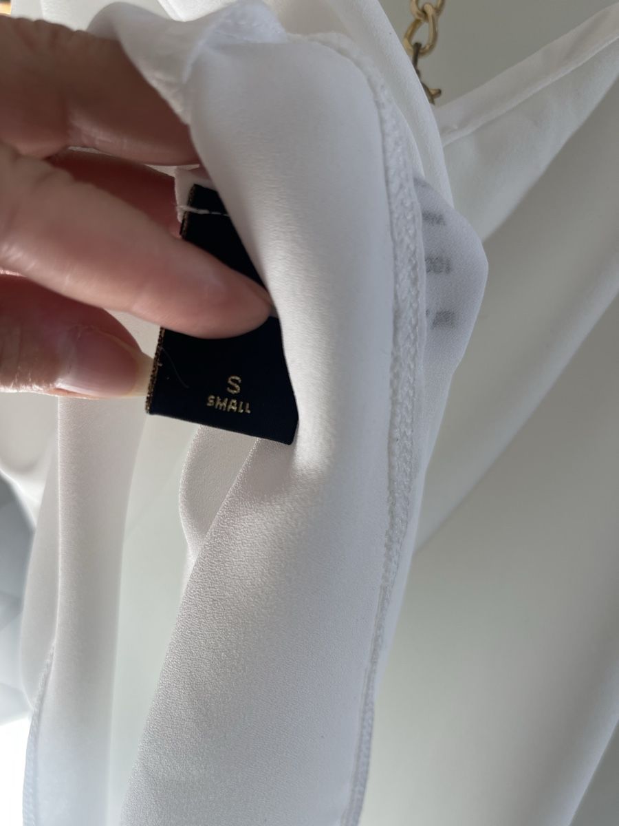 Top: Damen Top weiss mit Goldkette  – Nuovo (secondo la descrizione) da Ueberstorf venduto da ojas23 2