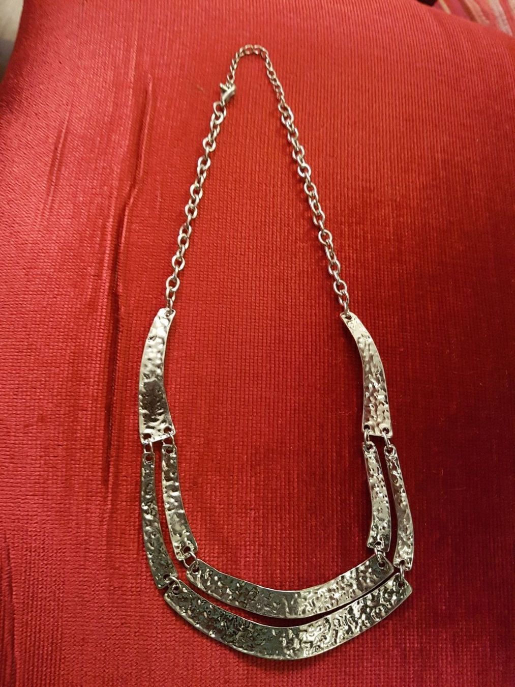 Catenine: Kette mit langen geschl. Metallplättchen – Usato da Ettingen venduto da Maranathatalitha 5