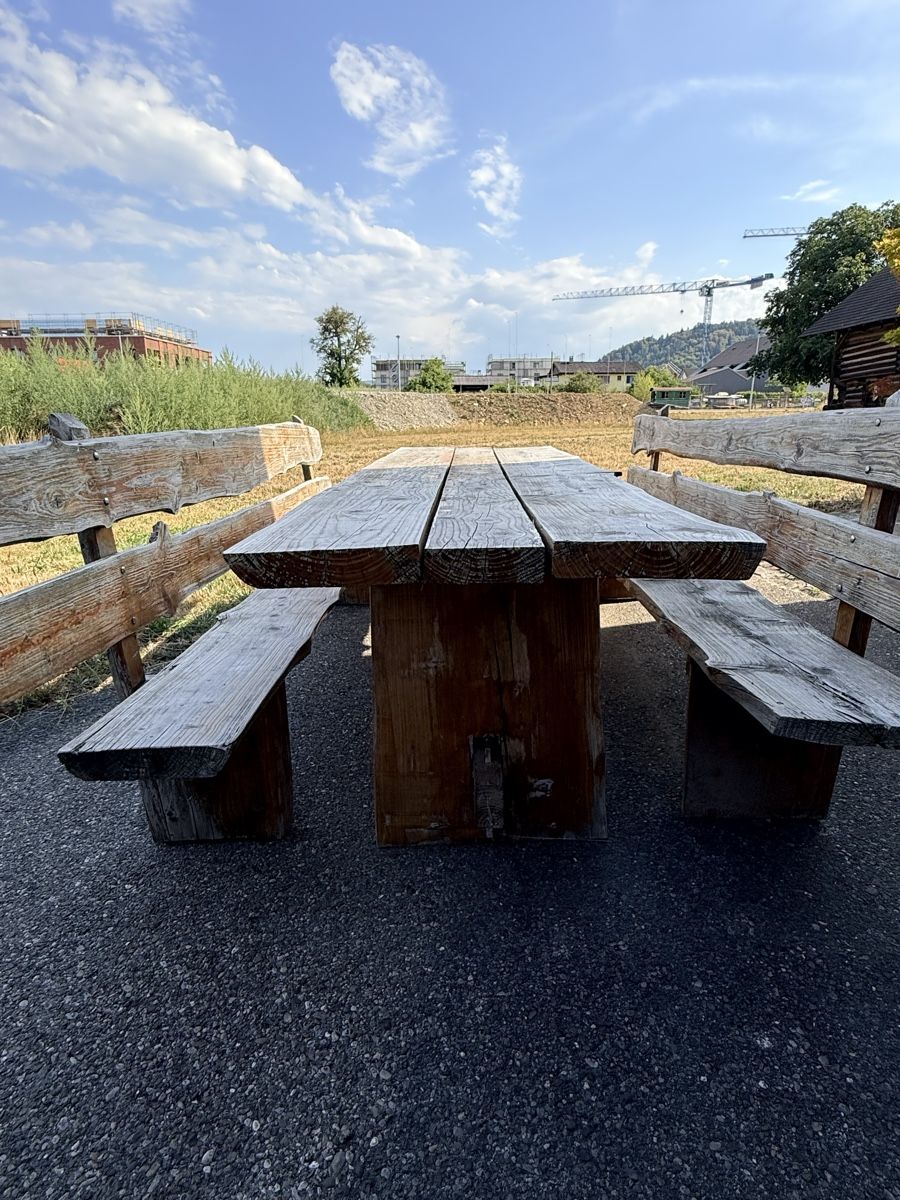 Tische: Holzbank -Tisch Garnitur – Gebraucht aus Schafisheim von Flawiia 3
