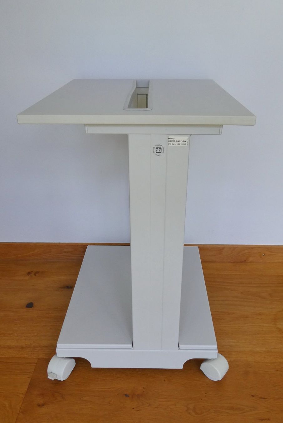 Tables: Druckertisch / Printertisch SIS – D'occasion à Glarus par Zigerfrigg 1