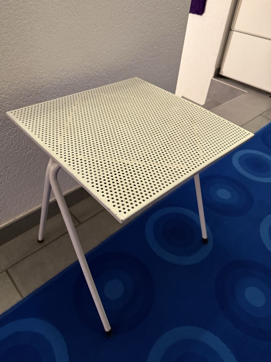 Tavoli: Table métal STELLA 1960 – Usato da Les Genevez JU venduto da fabliane