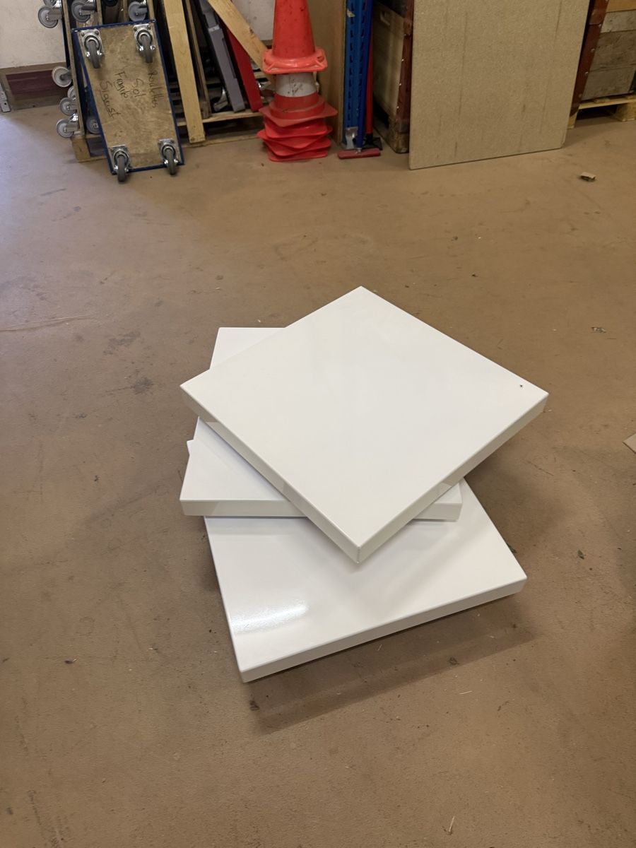 Tavoli: Table basse – Usato da Payerne venduto da edu_yqz5 2