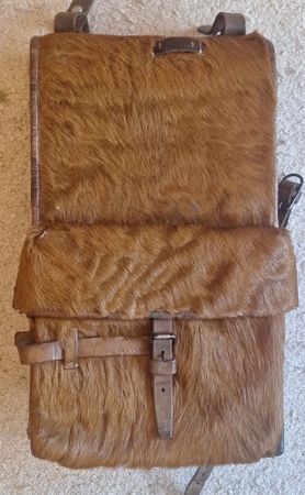 Sac à dos militaire suisse poil de vache utilisé