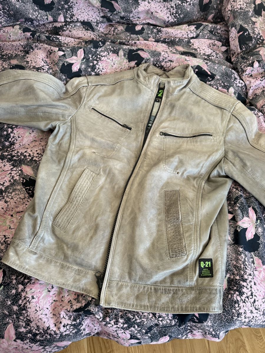 Jacken: Veste – Gebraucht aus Biel/Bienne von mar_hhq2