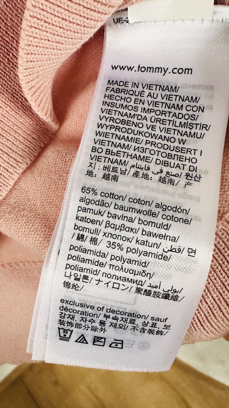 Tommy Hilfiger Top: Tommy Hilfiger Damen Pullover rosa XS V-Ausschnitt – Usato da Niederrohrdorf venduto da gigerch 6
