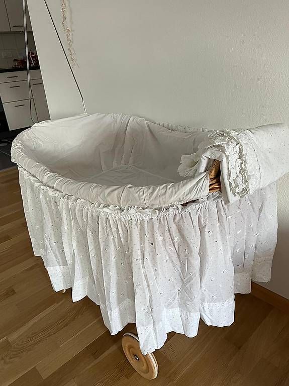 Wiegen & Stubenwagen: Baby-Stubenwagen – Gebraucht aus Konolfingen von sus_v25y 2