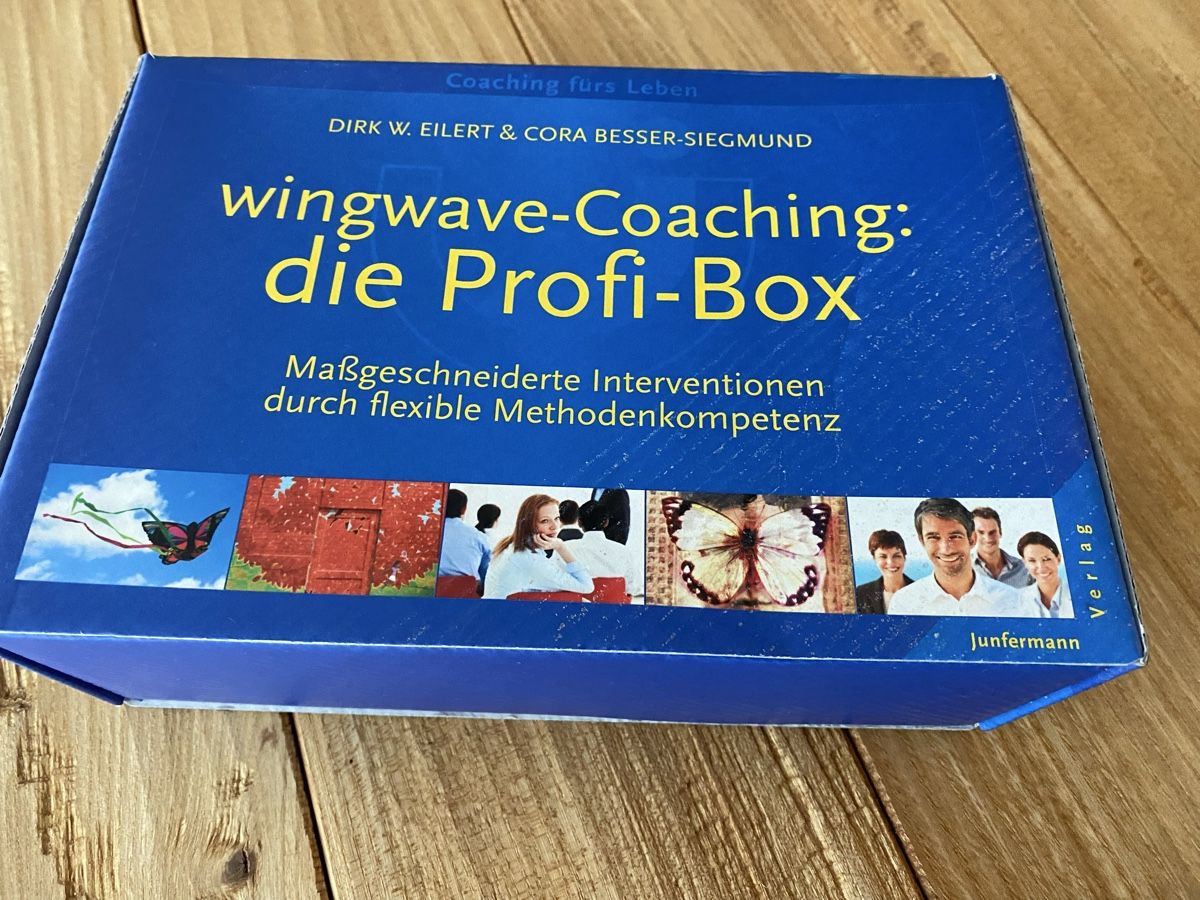 Libri: Wingwave-Coaching: Profi-Box, neuwertig – Nuovo (secondo la descrizione) da Rotkreuz venduto da Herbsttraum
