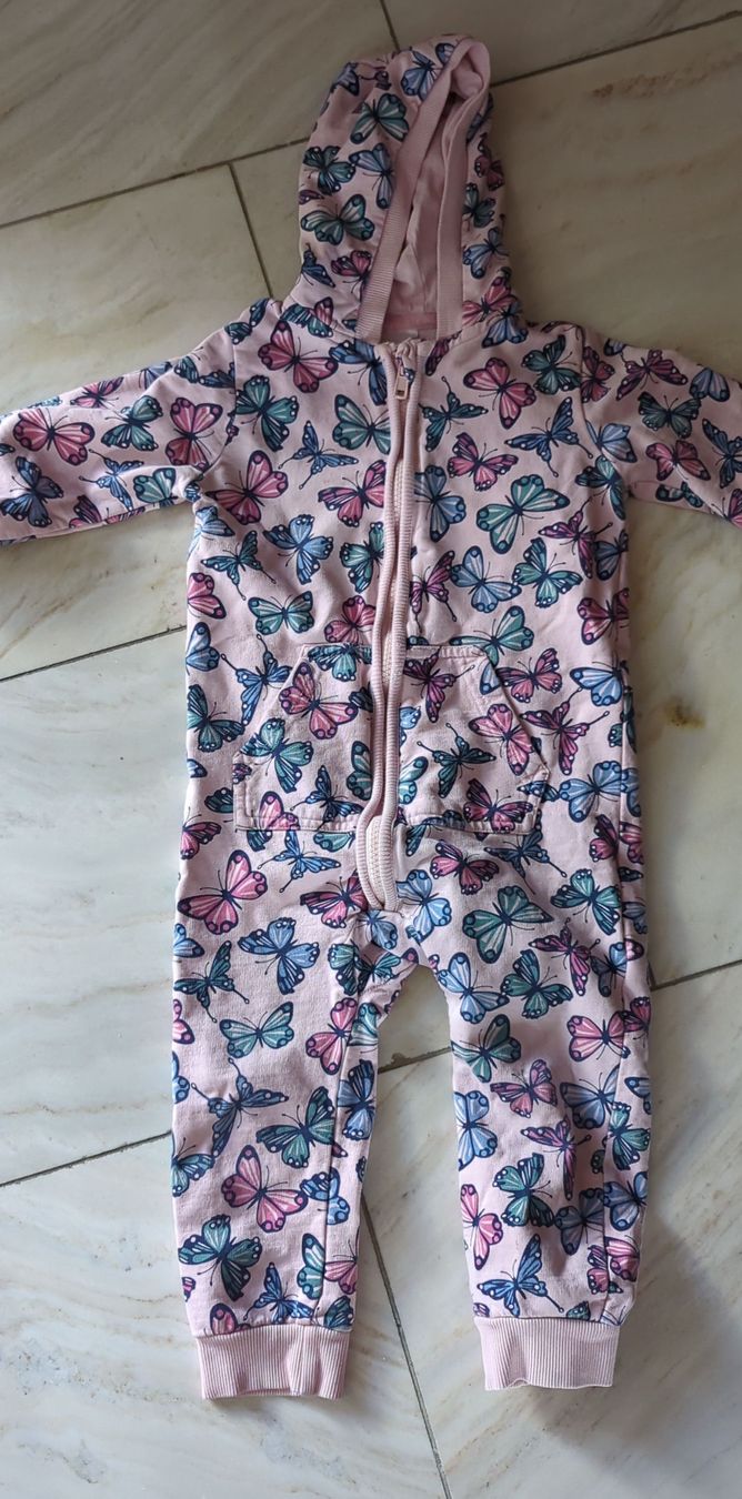 Ensembles: Süsser Mädchen Spielanzug Grösse 98 – D'occasion à Neuheim par sh0_gbz7