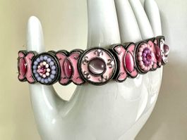 Romantisches Vintage-Armband – Emaille & Cabochons