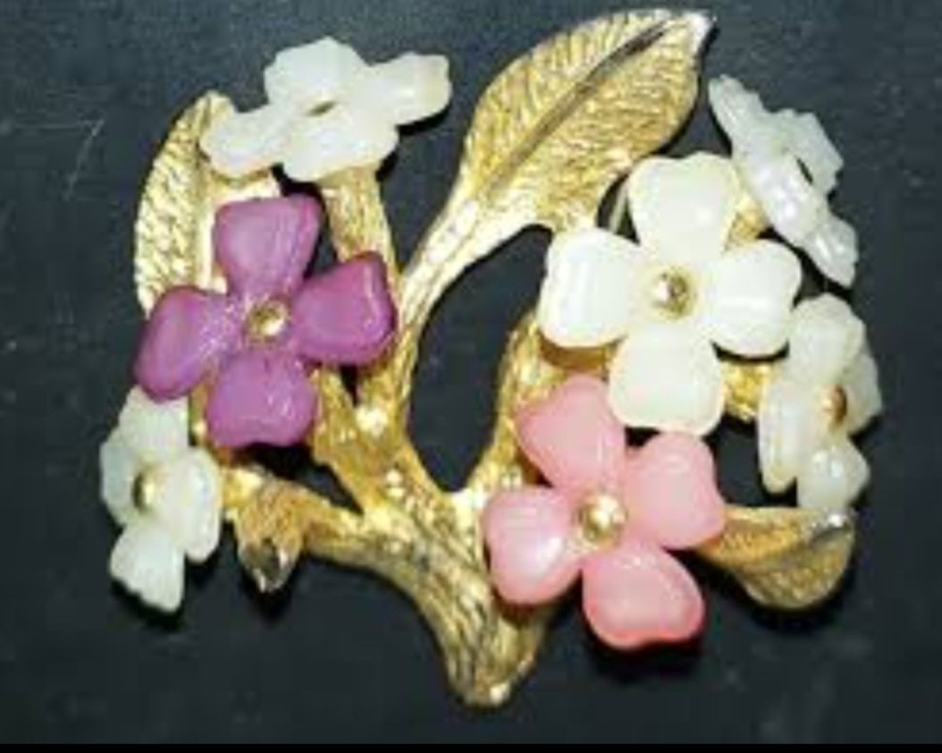 Spille & Fermagli: Broche rare Schiaparelli  1937 – Usato da Vernier venduto da Sop_8yf7