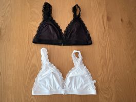 Set due reggiseni a triangolo nero e bianco in pizzo