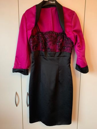 Robe de cocktail, robe de soirée ou mariage satinée