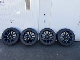 20-Zoll-Sommerräder für VW Touareg – 275/45 R20, schwarz