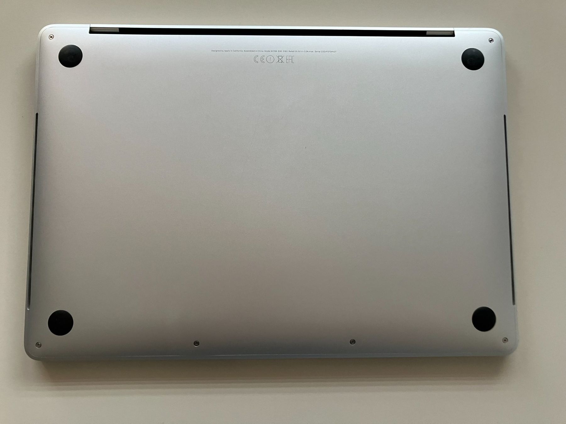 Apple Notebooks: MacBook Pro 13" 2017 / 8GB / 256GB SSD / Touch Bar – Gebraucht aus Meisterschwanden von Discus0 7