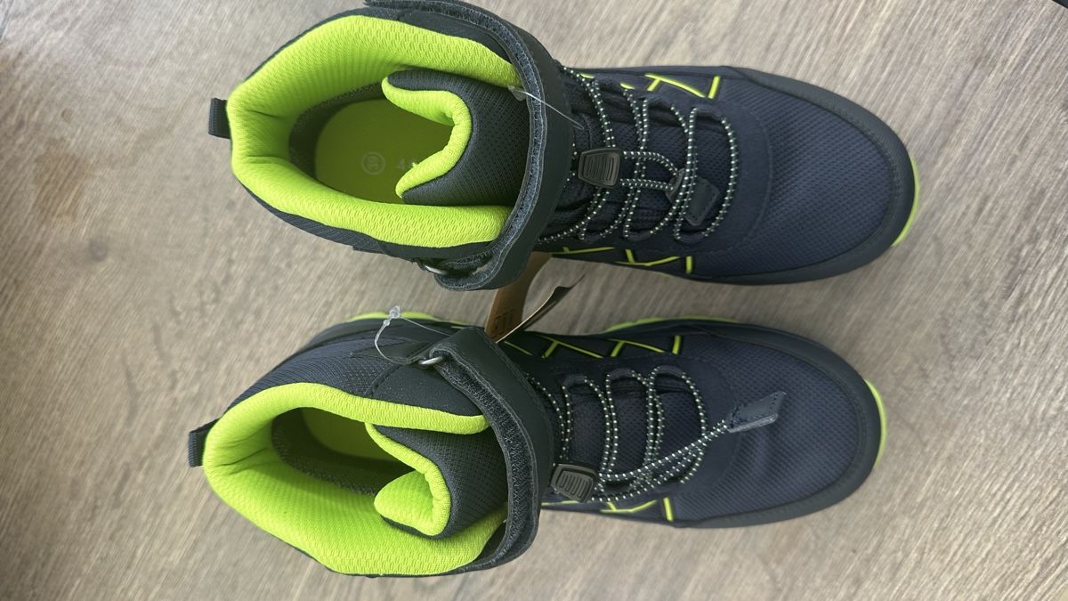 46 Nord Scarpe da uomo: Neue Wanderschuhe Gr. 39 – Usato da Oberweningen venduto da slowdown75 2