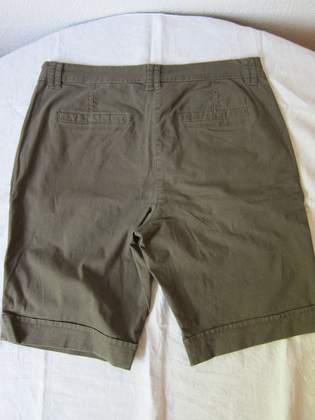 Pantaloni: Kurzhose Chicorée, olive, Top Zustand! – Nuovo (secondo la descrizione) da Zürich venduto da Italia58 4