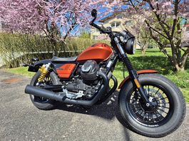Moto Guzzi V9 Bobber Sport