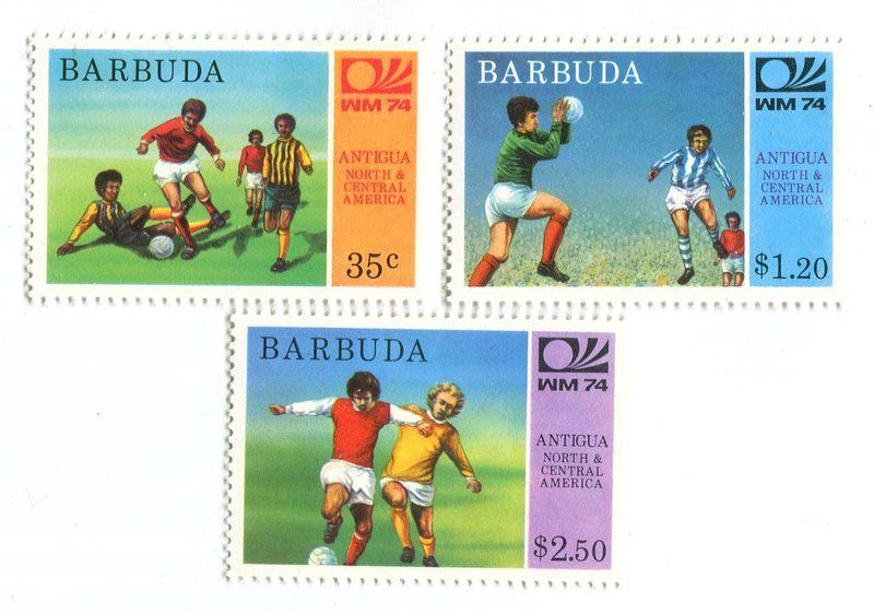 Tutti i francobolli: Briefmarken "Fussball". Antigua und Barbuda – Nuovo e nell'imballaggio originale da Basel venduto da Butsch5
