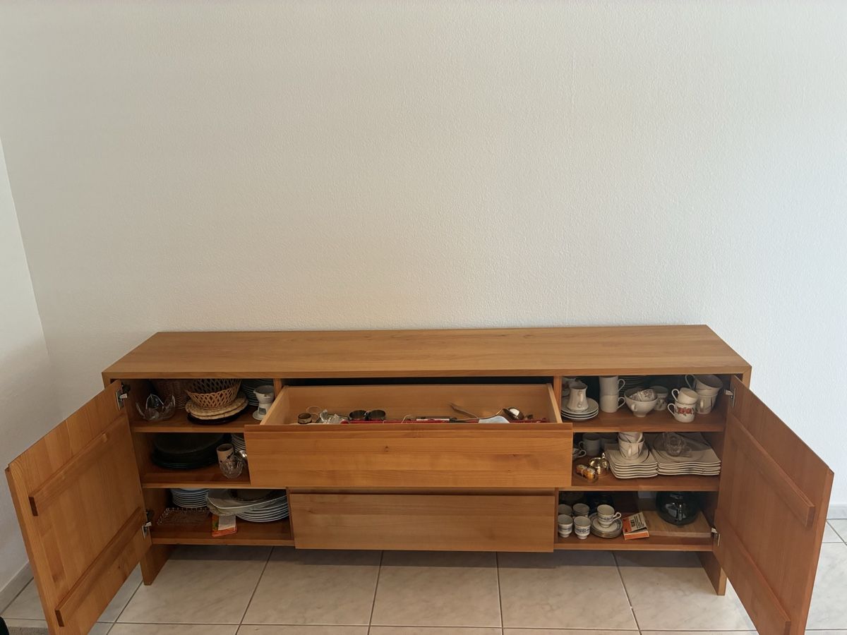 Reseda Cassettiere: Massive Sideboard  "Reseda Home" - Kirschbaum - Top Zusta – Nuovo (secondo la descrizione) da Birmensdorf ZH venduto da rud_v8lv 1