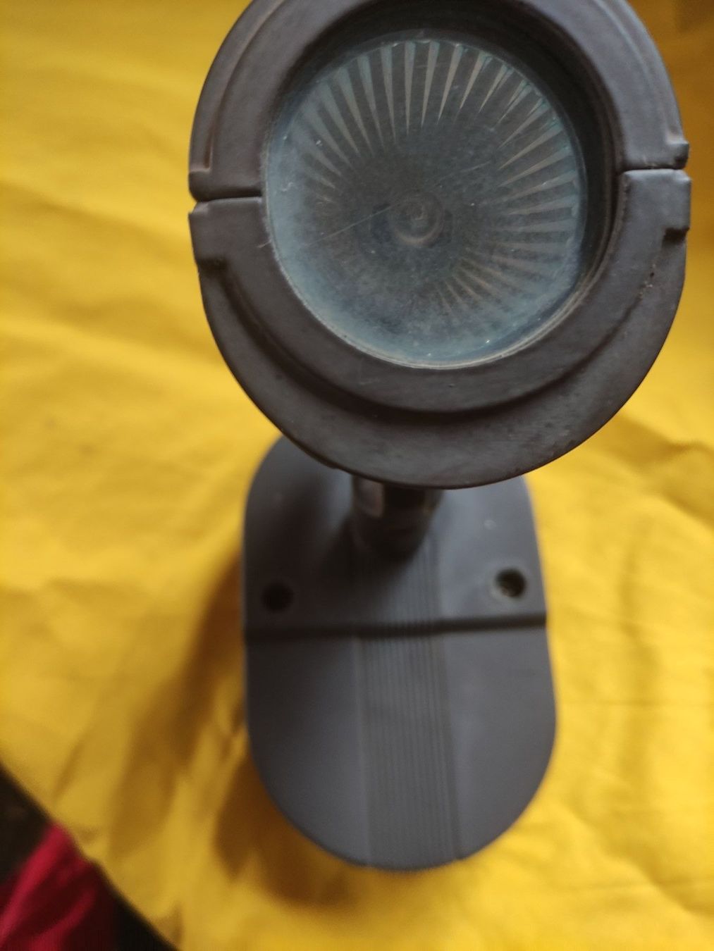 Lampade: 2 Reggiani 6101 Spotlampe 230/12volt – Usato da Ennetbaden venduto da Kilimandscharo 1