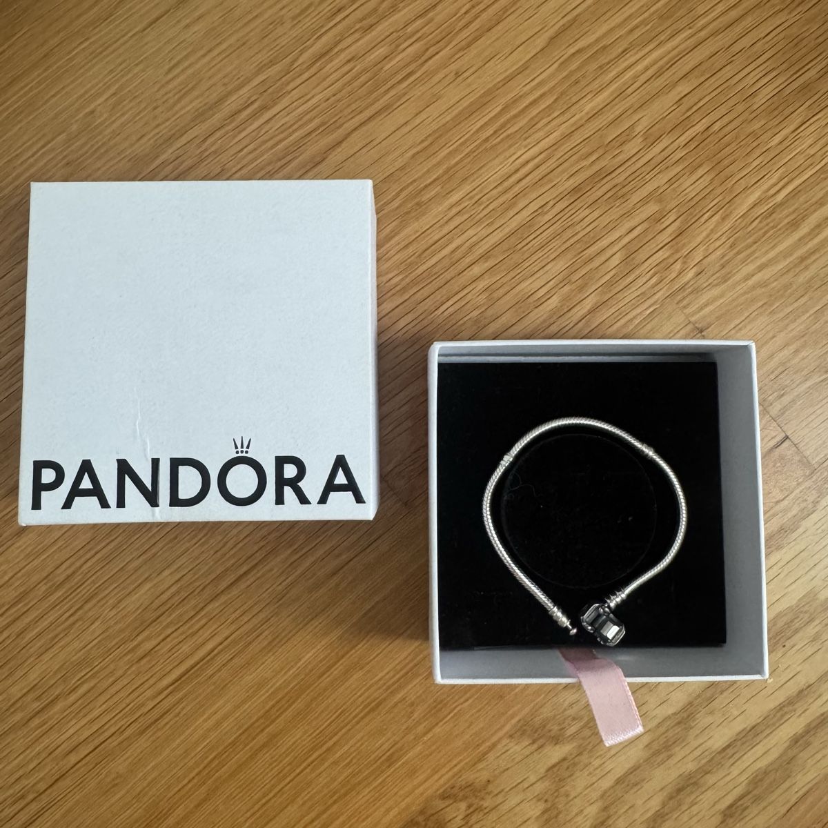 Pandora Armbänder & -reifen: Pandora Armband – Gebraucht aus Sursee von giu_205