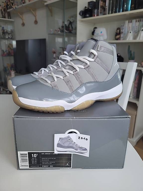 Scarpe da uomo: Nike Air Jordan 11 "Cool Grey" 2010 Grösse 44.5  – Usato da Windisch venduto da Xabeba